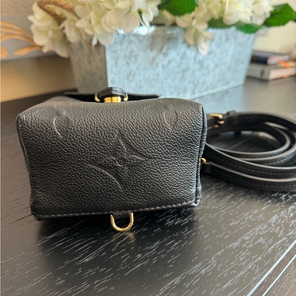 ‼️LAST CHANCE‼️🖤 Louis Vuitton Tiny Backpack 🖤 - Picture 2 of 9
